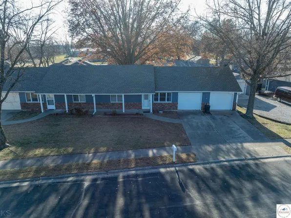 3016 Brooking Park Ave, Sedalia, MO 65301