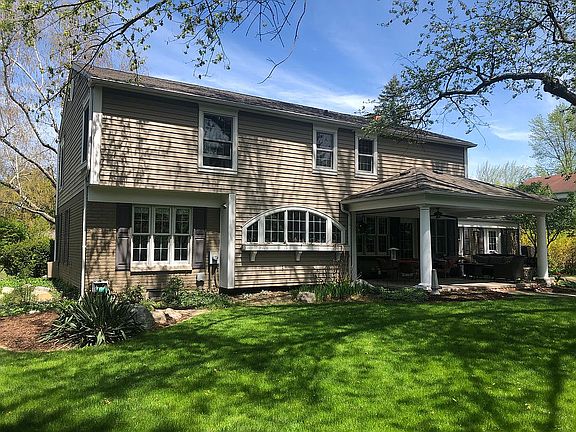 3rd image of 786 N Shady Hollow Cir
