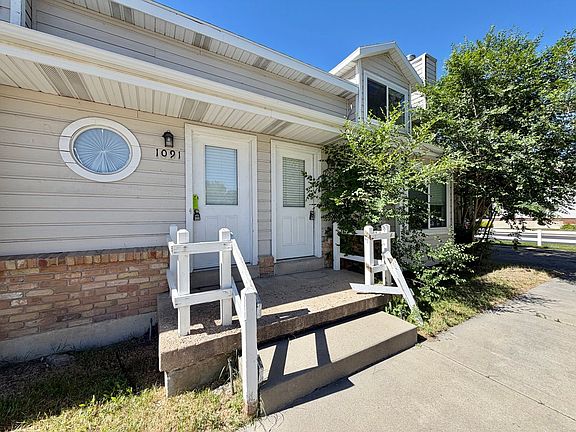 3rd image of 1091 & 1099 W Shepard Ln #1091