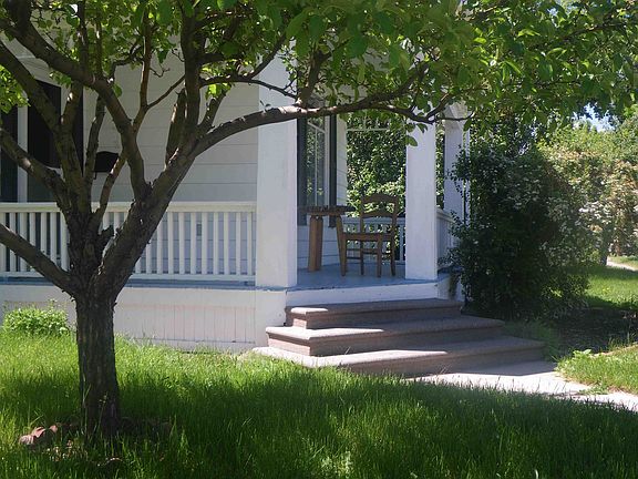 2nd image of 524 E Lewis St