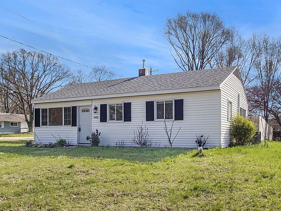 3rd image of 54088 Northwood Dr