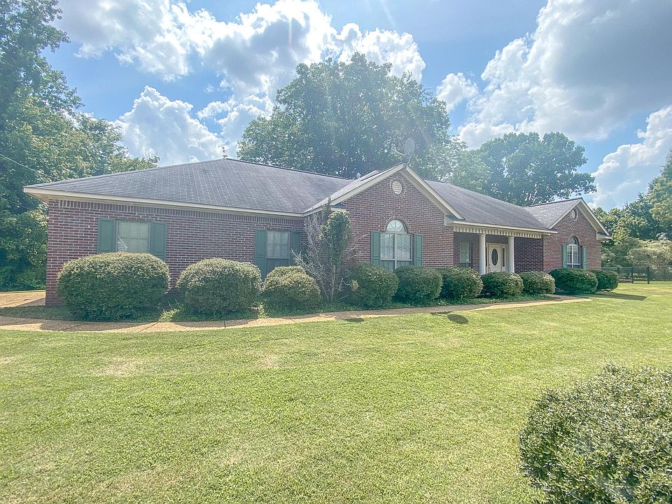 1st image of 104 S Rosebud Ln