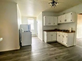35 Rossmore Pl, Belleville, NJ 07109