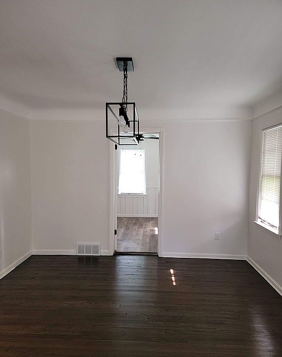2nd image of 16518 Biltmore Ave