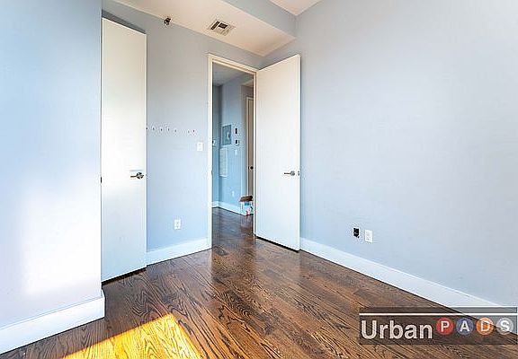 4th image of 156 Quincy St #4L
