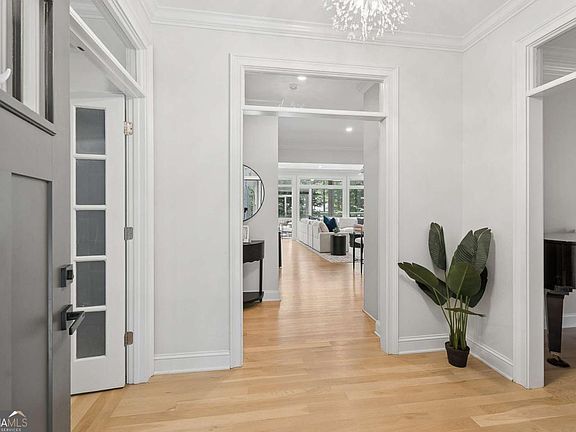 3rd image of 2094 Azalea Cir
