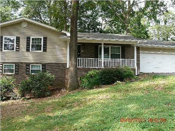 1st image of 928 Spurling Dr
