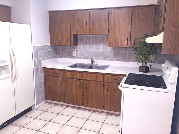 4th image of 3308 NE 22nd Ct