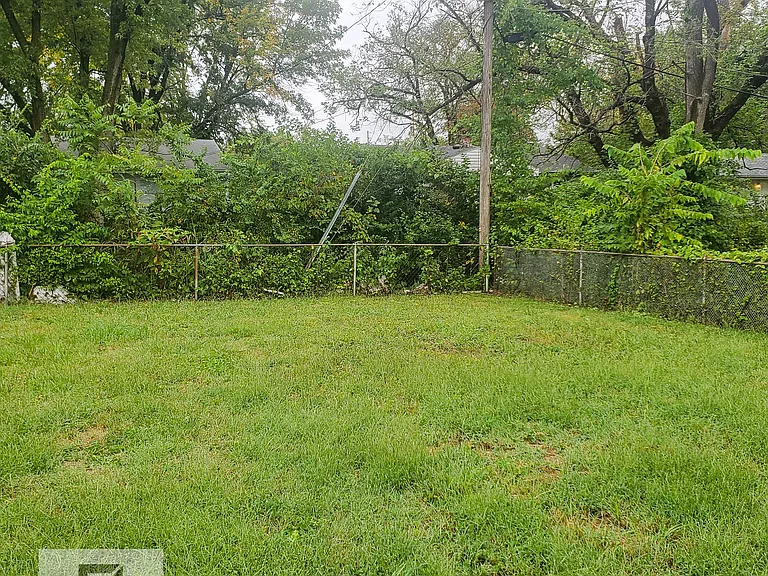 307 Melvin Dr — Photo 30