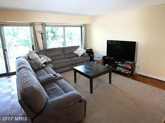 3rd image of 9039 Sligo Creek Pkwy APT 805