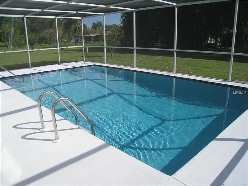 2nd image of 56 Golfview Rd