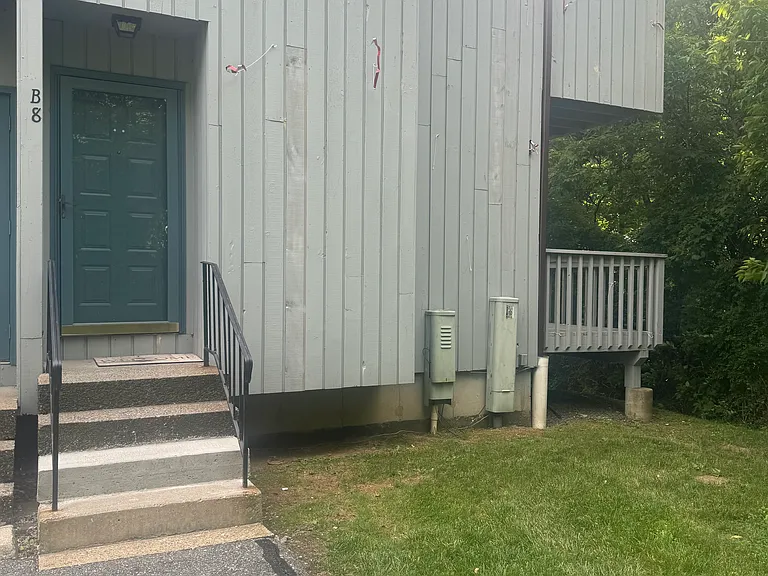 19 Somers St #B8 — Photo 17