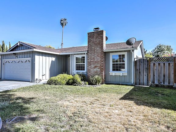 3rd image of 35019 Begonia St