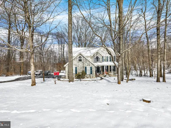 10 Austin Dr, Robesonia, PA 19551