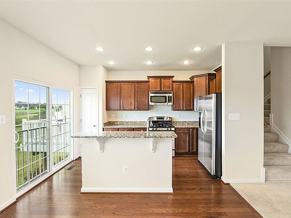 4th image of 20788 Brunswick Ln