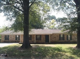 102 N Holt Ave, Tuckerman, AR 72473