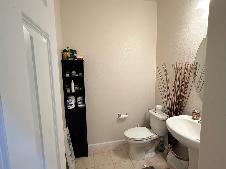 1547 S Oliveira Dr — Photo 22