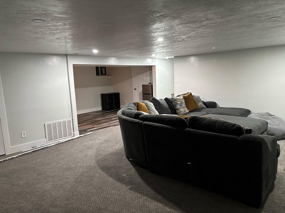 2nd image of 3249 S Eskesen Dr
