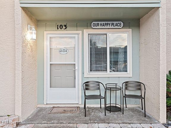 3rd image of 103 W Leslie Ln