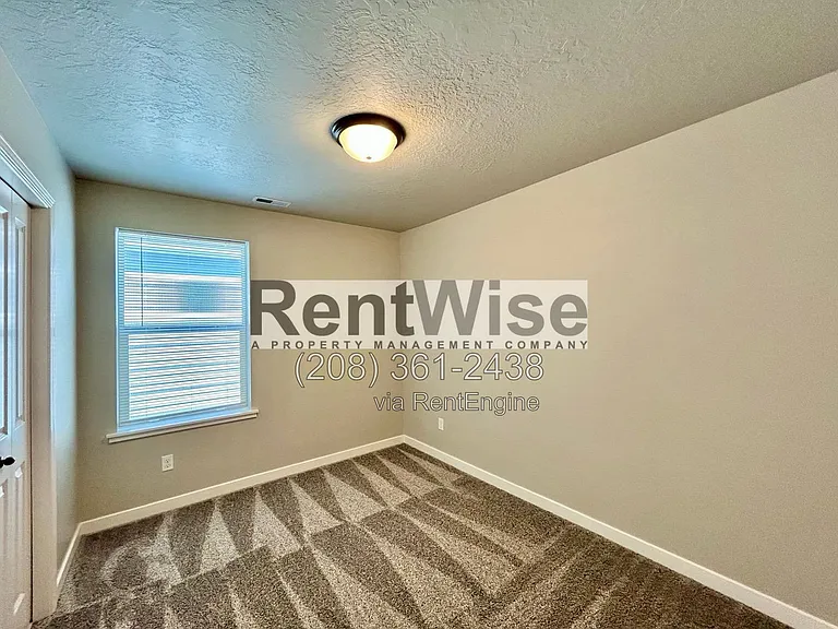 1897 N Justin Ave — Photo 9