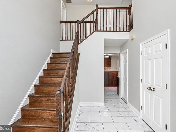 3rd image of 2809 Brian Ct