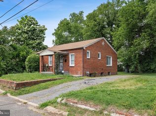 5604 Davey St, Capitol Heights, MD 20743