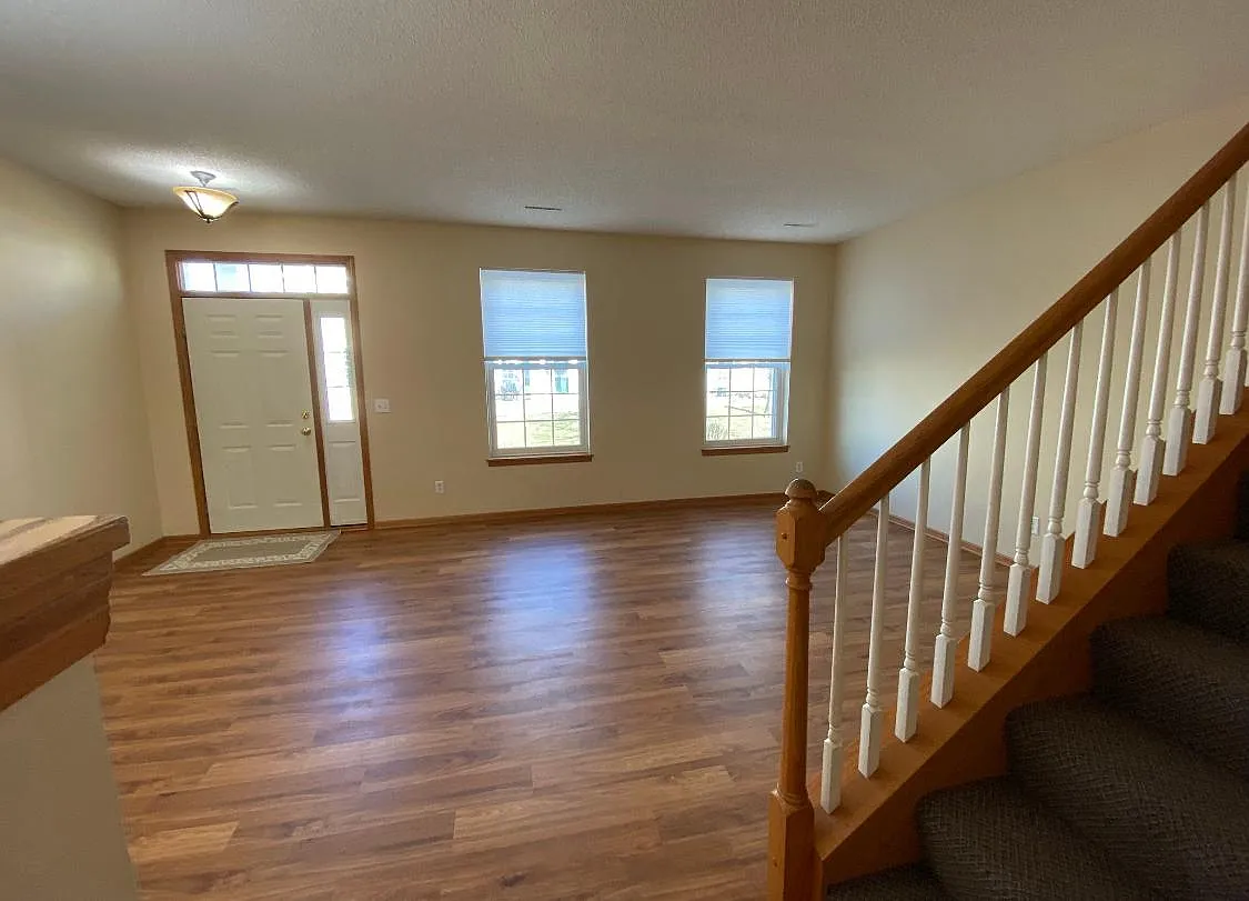 Building Photo - 1589 Liberty Cir