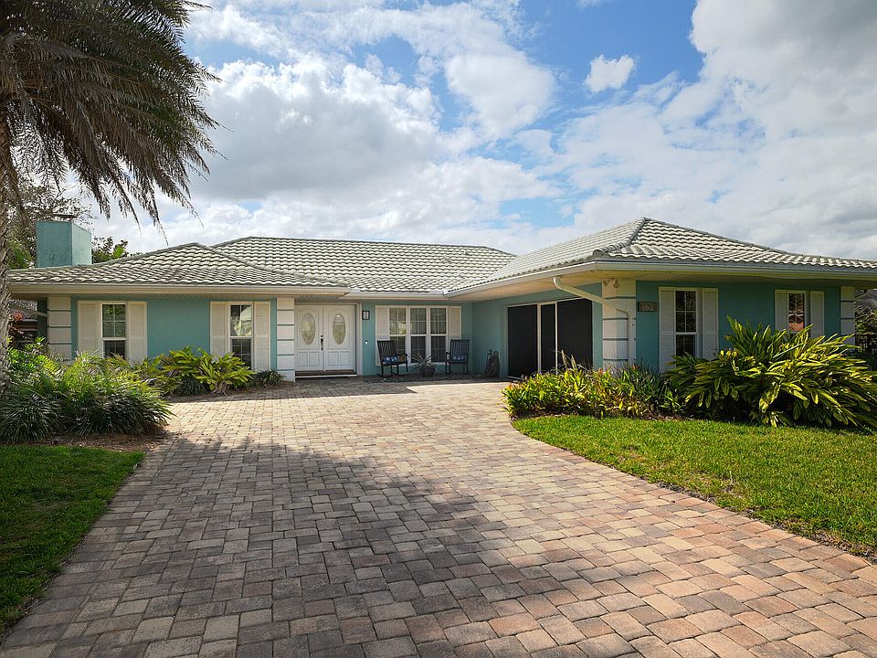 1st image of 163 Rivermere Ct