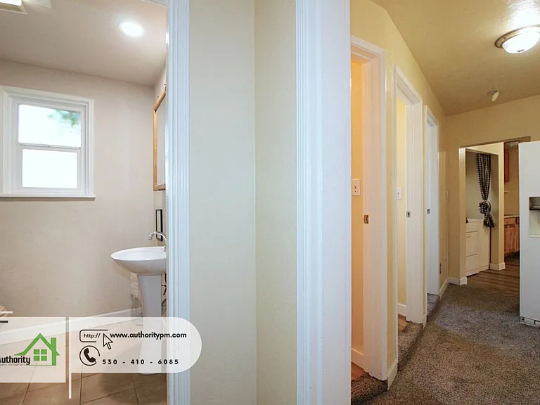 2391 Placer St #A — Photo 15