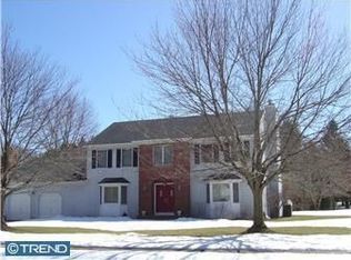 10 Fran Ave, Ewing, NJ 08638