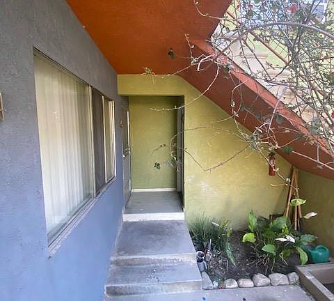3rd image of 1657 Federal Ave APT 5