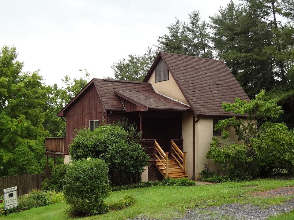 1st image of 103 Willow Ln