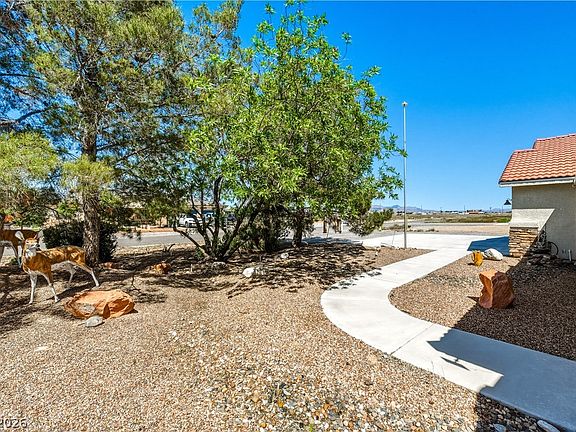 4th image of 3001 S Torrey Pines Ave
