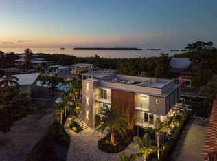 262 Navajo St, Plantation Key, FL 33036