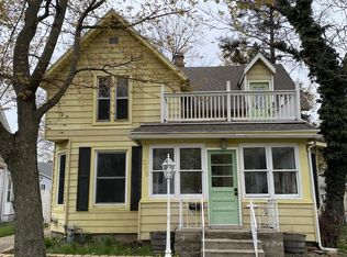 265 W 11th St, Holland, MI 49423