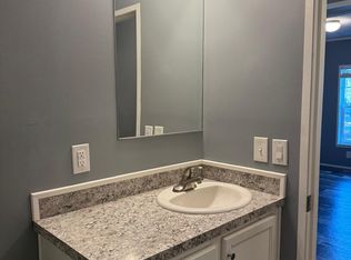 202 E 11th St #2, Sheridan, IN 46069