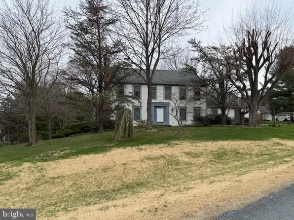 12275 Knollwood Cir, Waynesboro, PA 17268