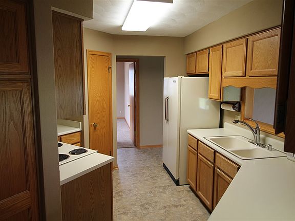 4th image of 4023 Mackinac Dr