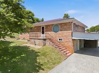 1012 Bennett St, Sweetwater, TN 37874