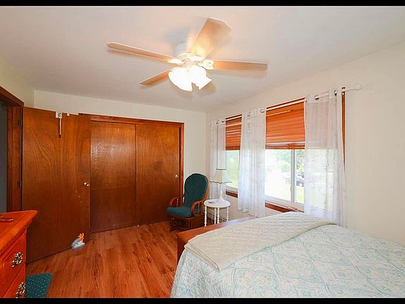 5th image of 78 Ladd Hill Rd
