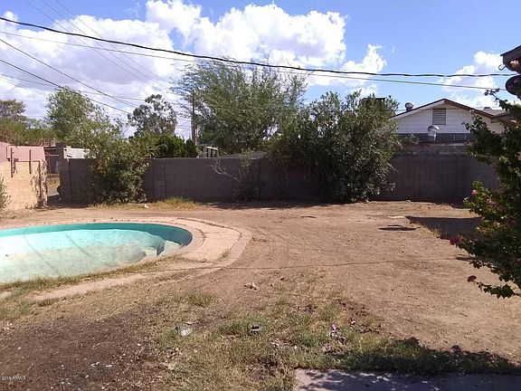 5th image of 3001 N 40th Ln