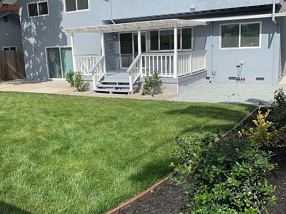 3rd image of 3277 Gardendale Dr