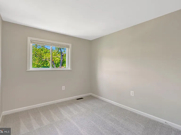 7065 Leewood Forest Dr — Photo 26