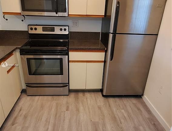 2nd image of 9974 Nob Hill Ln #9974