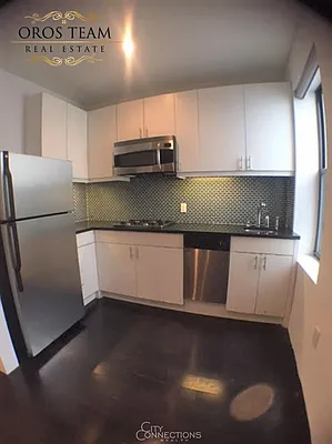 Rented by City Connections Realty | media 20