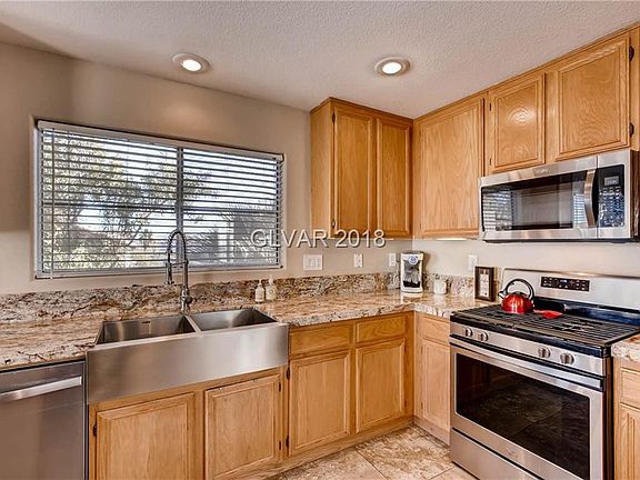 4th image of 11612 Vesuvio Ct