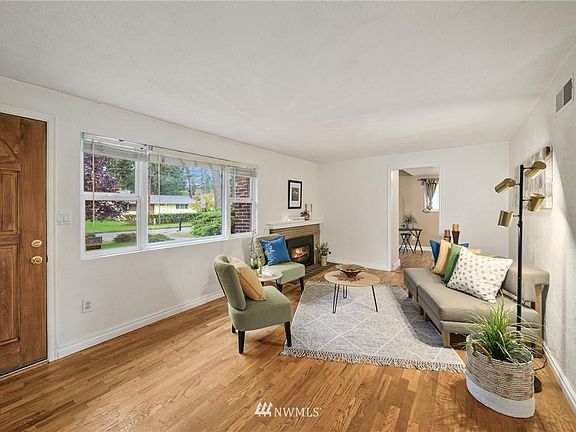 5th image of 8311 95th St SW