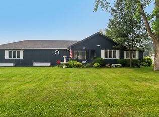 117 Kent Ave, Wauconda, IL 60084