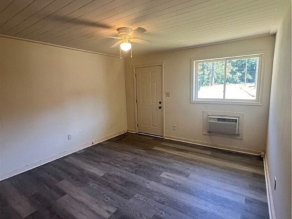 3rd image of 507 Monticello Dr