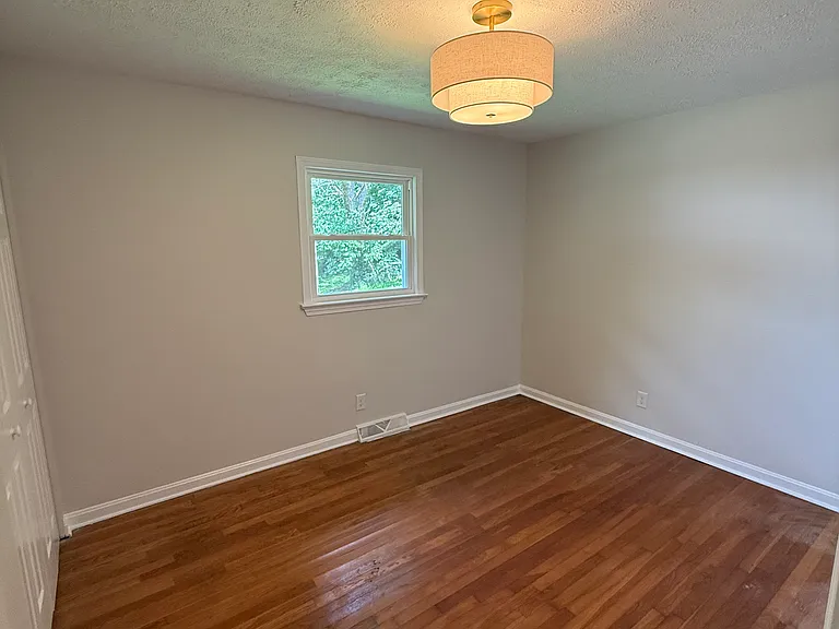 3514 Lansdowne Dr #A — Photo 10